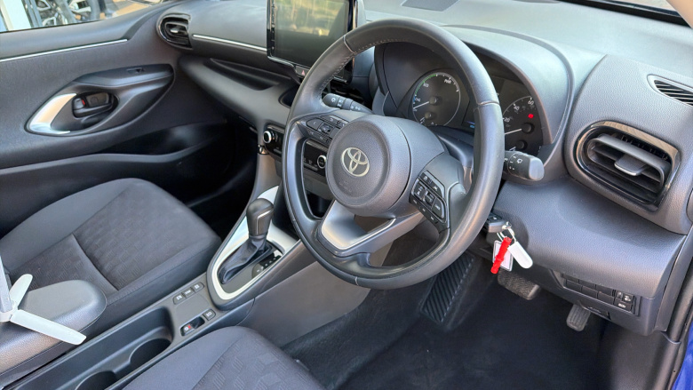 Toyota Yaris 1.5 Hybrid Icon 5dr CVT Hybrid Hatchback